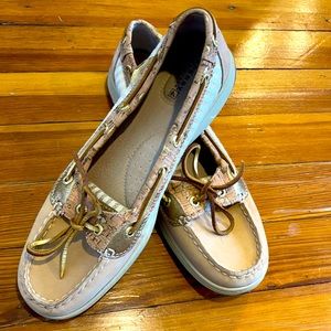 Women’s Sperrys Size 9.5